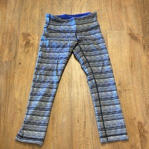 Lululemon crop size 4